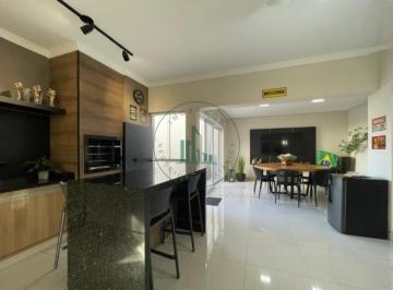 Casa · 242m² · 4 Quartos · 2 Vagas · 💎 Seu Refúgio de Sofisticação: Casa com 4 Dorms, Jacuzzi e Espaço Gourmet no ...