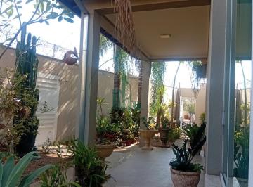 Casa · 233m² · 3 Quartos · 4 Vagas · Sobrado em Santa Terezinha - Piracicaba