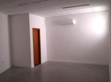 Comercial · 25m² · Sala comercial na Rua Padre Adelino, 1822 - Sala 4 • 25 m²