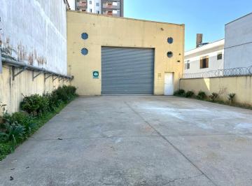 Comercial · 500m² · 4 Vagas · Galpão na Rua Américo Vespucci, 1113 • 500 m²