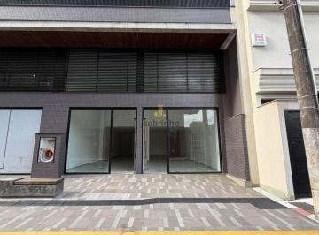 Comercial · 65m² · Sala Comercial Le Joie, Meia Praia