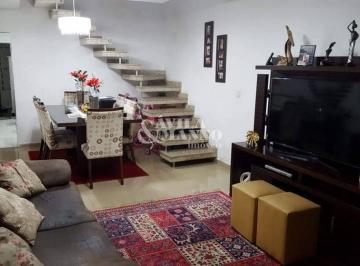 Casa · 175m² · 3 Quartos · 1 Vaga · Sobrado com 3 quartos