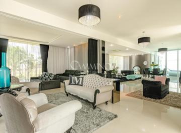 1 · Casa de condomínio com 750 m², 4 quartos sendo 4 suítes à venda no bairro Pineville.