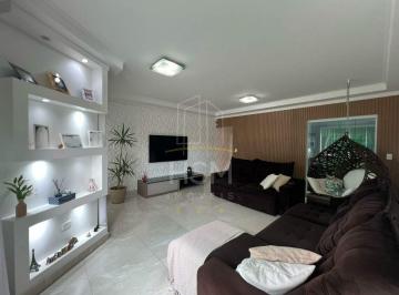 Casa · 210m² · 3 Quartos · 4 Vagas · Sobrado Santa Terezinha 3 Suites 4 Vagas Semi Mobiliado - 210m²