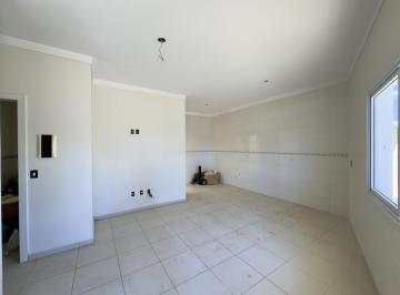 Casa · 60m² · 2 Quartos · 1 Vaga · Casa em condomínio com 2 dormitórios, vaga de garagem e churrasqueira na Olaria