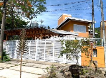 Casa · 231m² · 4 Quartos · 4 Vagas · Casa para alugar em Condominio Lagoinha de 231.07m² com 4 Quartos, 4 Suites e 4 Garagens