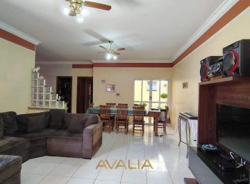 Casa · 175m² · 3 Quartos · 3 Vagas · Casa para venda em Jardim Regina de 175.00m² com 3 Quartos, 1 Suite e 3 Garagens