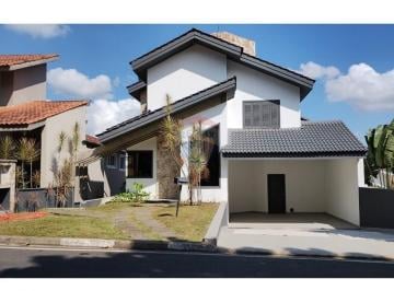 Casa · 330m² · 3 Quartos · 4 Vagas · Casa de Condomínio para alugar em Arujá V de 330.00m² com 3 Quartos, 1 Suite e 4 Garagens
