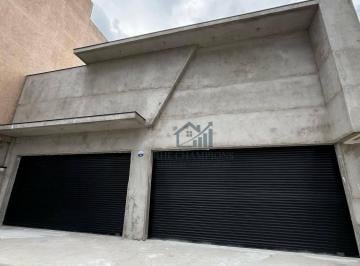 Comercial · 268m² · 10 Vagas · Sala Comercial para alugar em Vila Vianelo de 268.00m² com 10 Garagens