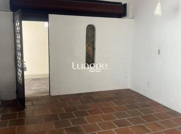 img286827820 · Loja em galeria localizada no bairro Tristeza