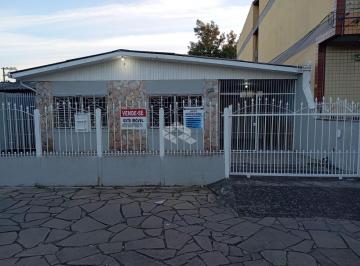 Casa · 208m² · 5 Quartos · 1 Vaga · Casa térrea totalmente reformada no bairro Harmonia, Canoas, e terreno medindo 1