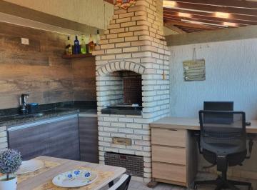 3c646fb7-0988-49e5-894d-a415b0d199fe · Casa no condomínio Condomínio Eliana A Maurício para venda com 2 quartos, sendo 2 suítes, 120m²