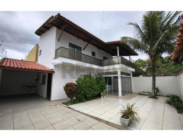 Casa · 112m² · 2 Quartos · 4 Vagas · Sobrado em Peruíbe: Conforto e Estilo