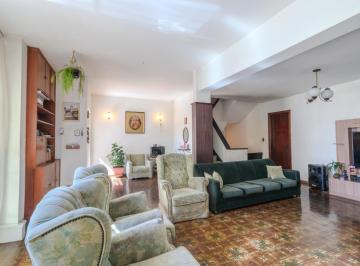 6387a2a7-35ef-46ba-8800-538083c7e09a · Aconchegante sobrado para venda em Aclimação com 4 quartos, sendo 1 suíte, 452m²