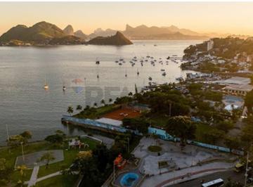 Apartamento · 162m² · 3 Quartos · 2 Vagas · Cobertura duplex à venda, 3 quartos, 2 suítes e lazer privativo em São Francisco