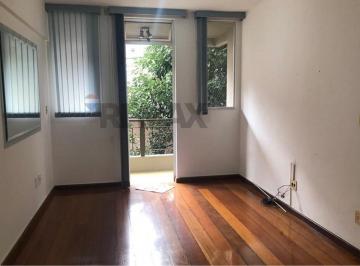 Apartamento · 103m² · 3 Quartos · 1 Vaga · Excelente apartamento de três quartos, sendo um suite para locação no coração do bairro São Mateus, 