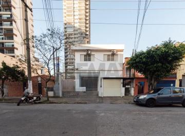 Casa · 285m² · 6 Quartos · 3 Vagas · Imóvel Comercial-Residencial à Venda no Ipiranga, 285m², Zoneamento Misto, a 150m do Metrô Alto do I