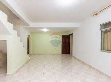 Casa · 168m² · 3 Quartos · 3 Vagas · casa 168 m2, 3 dormitórios sendo uma suite, sala ampla cozinha,3 banheiros, garagem 3 vagas, quimta