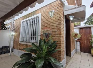 Casa · 162m² · 3 Quartos · 2 Vagas · Sobrado Charmoso com 3 Quartos no Jardim Petrópolis!