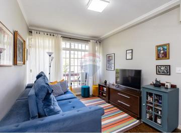 Apartamento · 70m² · 2 Quartos · 1 Vaga · Lindo Apartamento de 70 m² com 2 quartos, 2 banheiros, área de serviço com 1 quarto e banheiro e 1