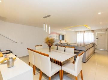 Casa · 165m² · 3 Quartos · 4 Vagas · Casa à Venda em Vila Gumercindo, São Paulo!