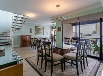 6b75416c-4e6d-43c3-ba67-6eb9b2288c07 · Confortável cobertura para venda em Vila Alexandria com 3 quartos, sendo 3 suítes, 259m²