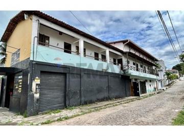 Comercial · 420m² · 7 Quartos · 4 Vagas · Invista Onde o Lucro Acontece: Ponto Comercial + 7 Kitnets