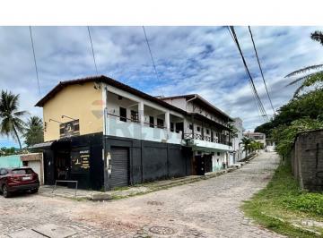 Casa · 420m² · 7 Quartos · 4 Vagas · Invista Onde o Lucro Acontece: Ponto Comercial + 7 Kitnets