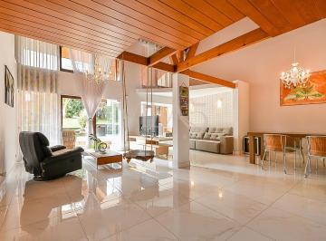 Casa · 300m² · 4 Quartos · 2 Vagas · Casa Comercial em Bigorrilho - Curitiba