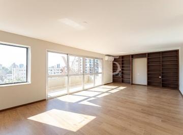 Apartamento · 293m² · 4 Quartos · 2 Vagas · Apartamento 293m² no Cabral: 1 por andar, 4 quartos reformado