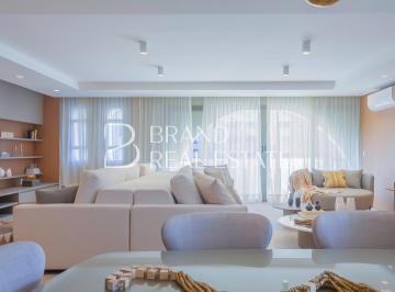 Apartamento · 241m² · 4 Quartos · 3 Vagas · Apartamento á venda reformado e mobiliado, com 241m² privativos, 04 suítes no Jardim América SP