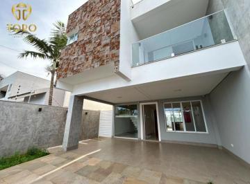 Casa · 216m² · 3 Quartos · 2 Vagas · VENDA | Sobrado, com 3 dormitórios em Jardim Oriental, Maringá