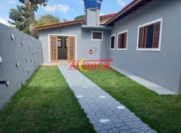 Casa · 150m² · 3 Quartos · 4 Vagas · Chácara 800 m² em Arujá | Totalmente reformada e próxima ao centro