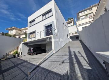 Comercial · 420m² · 2 Quartos · 11 Vagas · Casa Comercial com 420 m² em Localização Estratégica