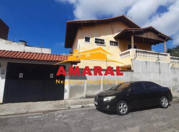 Casa · 279m² · 4 Quartos · 4 Vagas · Sobrado à Venda no bairro Cidade Edson Suzano S/P