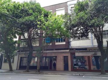 Apartamento · 60m² · 2 Quartos · APARTAMENTO COM DOIS DORMITÓRIOS NO CENTRO