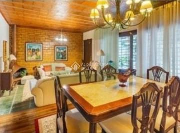 Casa · 328m² · 3 Quartos · 3 Vagas · CASA PADRE REUS