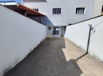 Casa · 70m² · 2 Quartos · 2 Vagas · Casa de 2 Quartos a Venda no Bairro Dom Pedro I