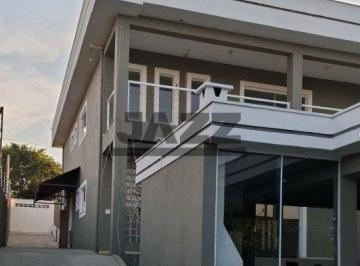 Casa · 400m² · 3 Quartos · 2 Vagas · Magnífica Residência com 400 m² de Área Construída, 3 suítes, edícula completa