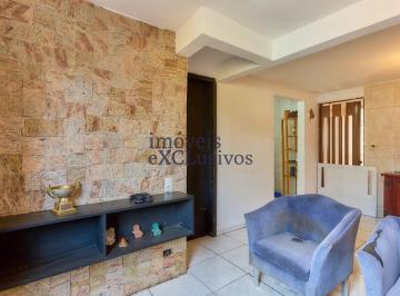 Casa · 141m² · 3 Quartos · 2 Vagas · Casa com excelente potencial à venda | Terreno ZR3 | Localização estratégica em Curitiba
