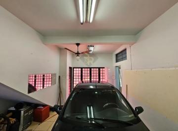 Casa · 130m² · 5 Quartos · 1 Vaga · Casa residencial para locação no bairro Jardim Castelo Branco, em Ribeirão Preto/SP.