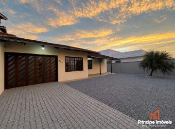 Casa · 170m² · 4 Quartos · 2 Vagas · Casa com 4 quartos no Saguaçu em Joinville