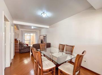 Casa · 139m² · 3 Quartos · 2 Vagas · Sobrado em condomínio à venda no Novo Mundo.