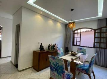 Casa · 330m² · 3 Quartos · 3 Vagas · à vendaCasaTrês BarrasContagem