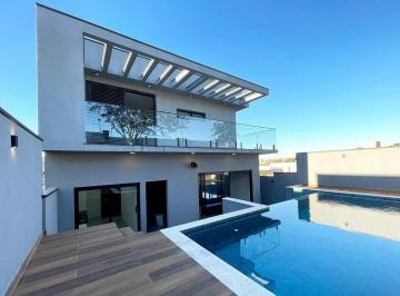 Fachada do fundo imponente · Casa de alto padrão mobiliada à venda no Condomínio Portal Ville Jardim Europa – Boituva/SP