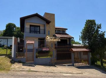 Casa · 302m² · 4 Quartos · 3 Vagas · Casa com Piscina à Venda no Bairro Cecília Viamão