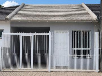 Casa · 50m² · 2 Quartos · 1 Vaga · Casa reformada de 2 dormitórios em Cachoeirinha bairro Parque Marechal Rondon