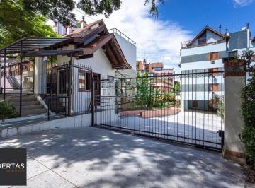 Apartamento · 184m² · 3 Quartos · 2 Vagas · Apartamento Garden com 3 quartos, sendo 1suíte, 2 vagas em condomínio.