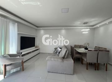 Casa · 240m² · 3 Quartos · 2 Vagas · Casa à venda na Vlila di Cesar/Mogi das Cruzes 3 dormitórios