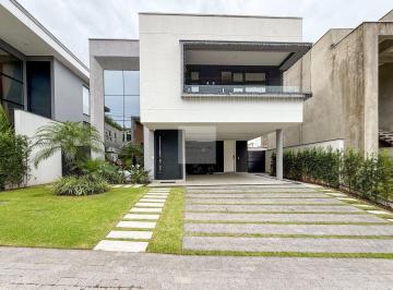Casa · 376m² · 4 Quartos · 2 Vagas · Casa mobiliada com 4 suítes no Golden park em Blumenau-SC